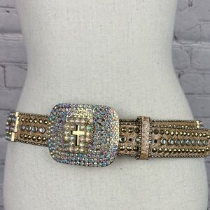 ⭐️Nocona rhinestone studded cross leather belt sz Med